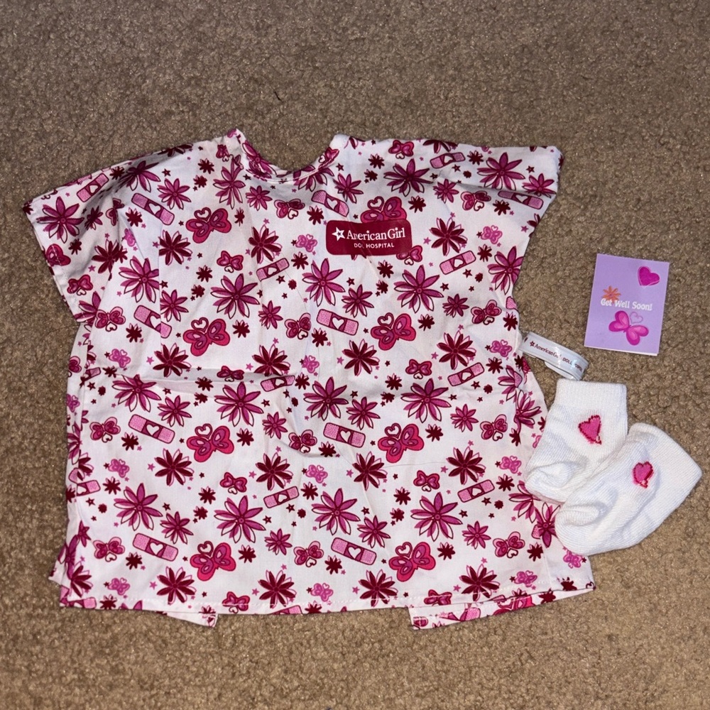 American Girl truly me hospital gown, bracelet, socks, get well card